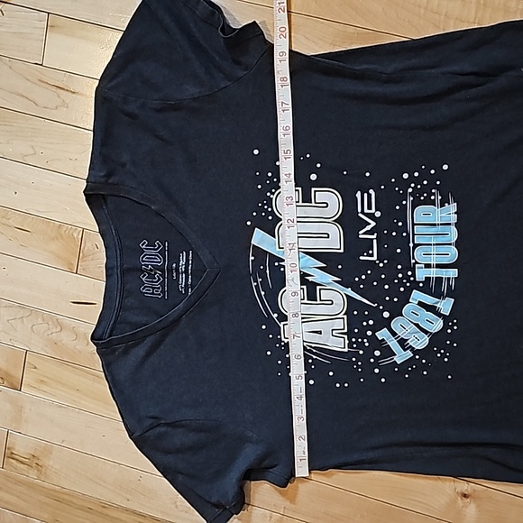 Ac/dc tee - Picture 2 of 6